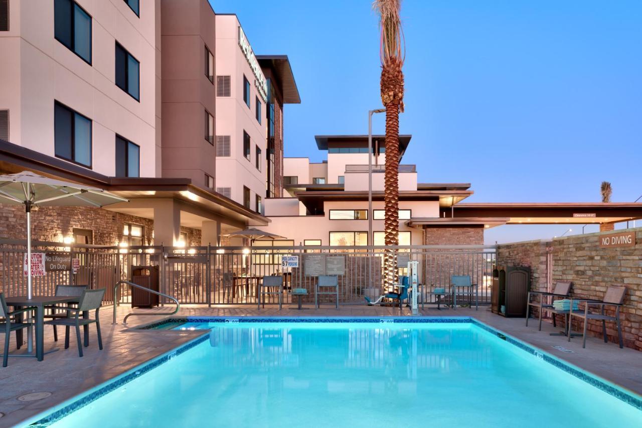 Residence Inn By Marriott Phoenix West/Avondale Exterior photo